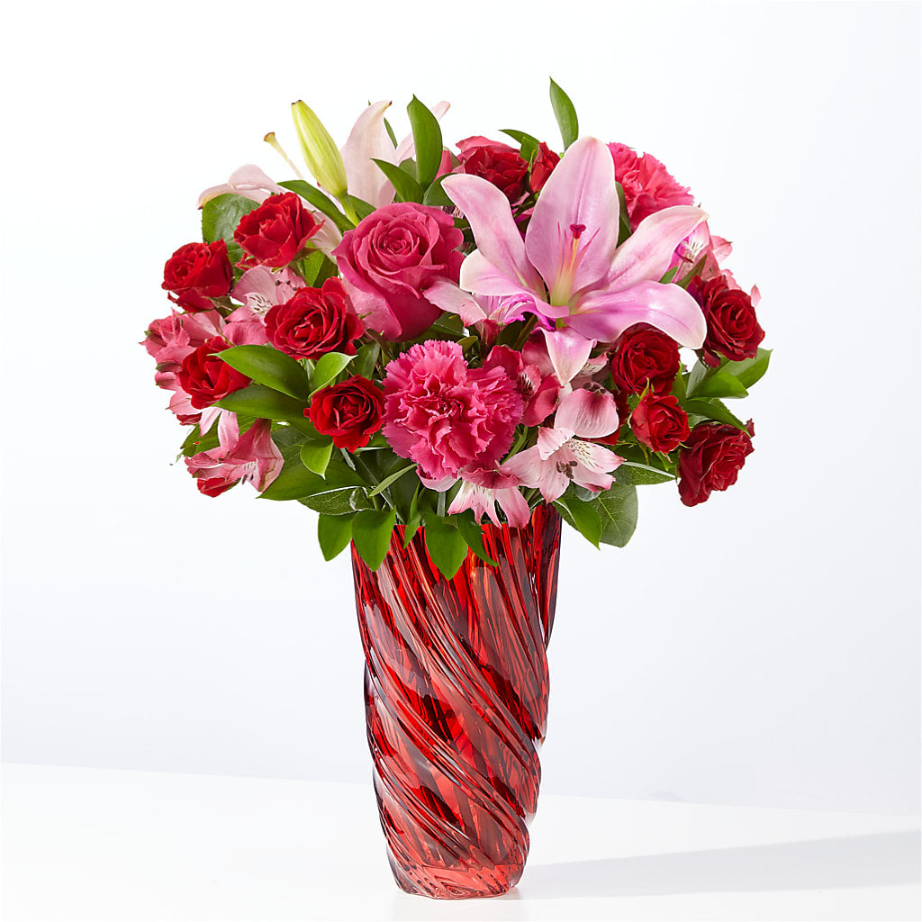 In Love Bouquet with Luxe Swirl Vase – TAYLOR'S MERCANTILE, Sewanee TN