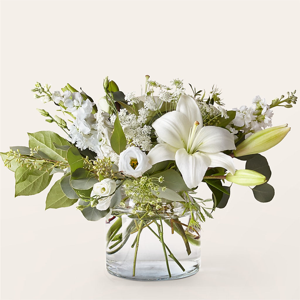 Alluring Elegance Bouquet – TAYLOR'S MERCANTILE, Sewanee TN