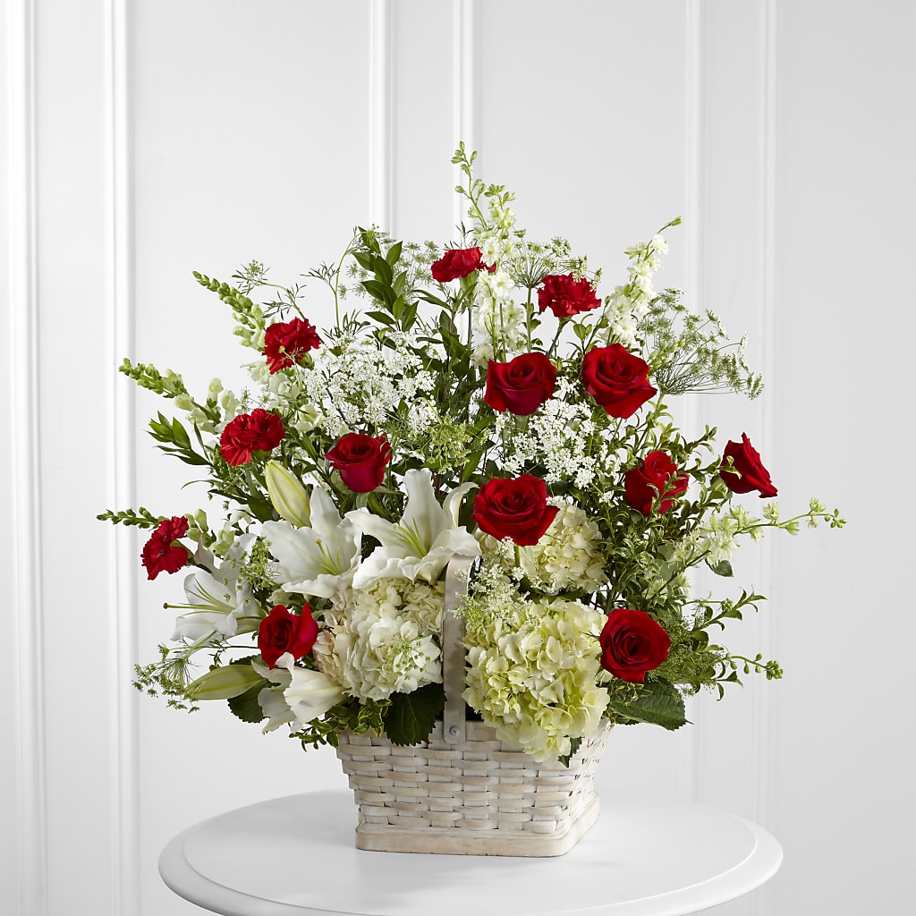 In Loving Memory Arrangement – TAYLOR'S MERCANTILE, Sewanee TN