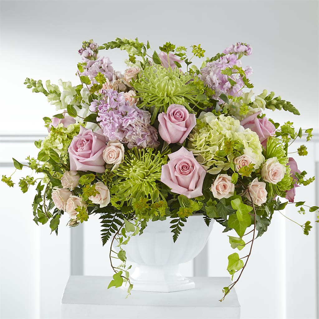 Radiant Embrace Arrangement – TAYLOR'S MERCANTILE, Sewanee TN