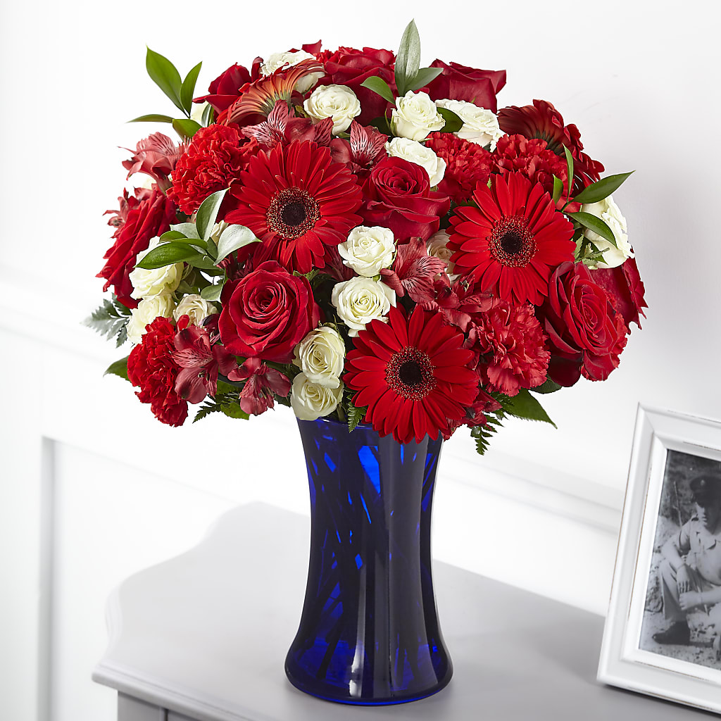 Hearts Embrace Bouquet – TAYLOR'S MERCANTILE, Sewanee TN