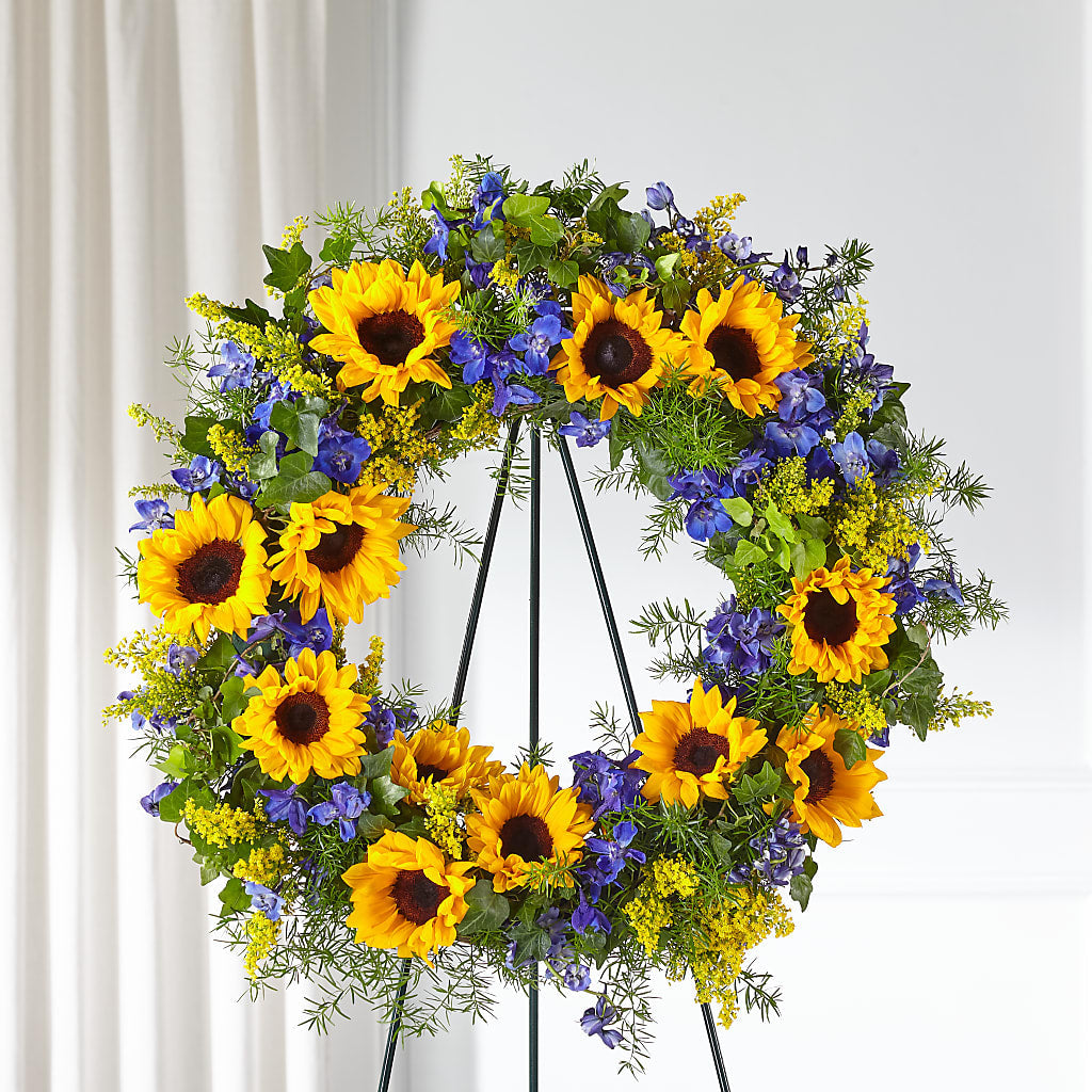 Bright Rays Wreath – TAYLOR'S MERCANTILE, Sewanee TN