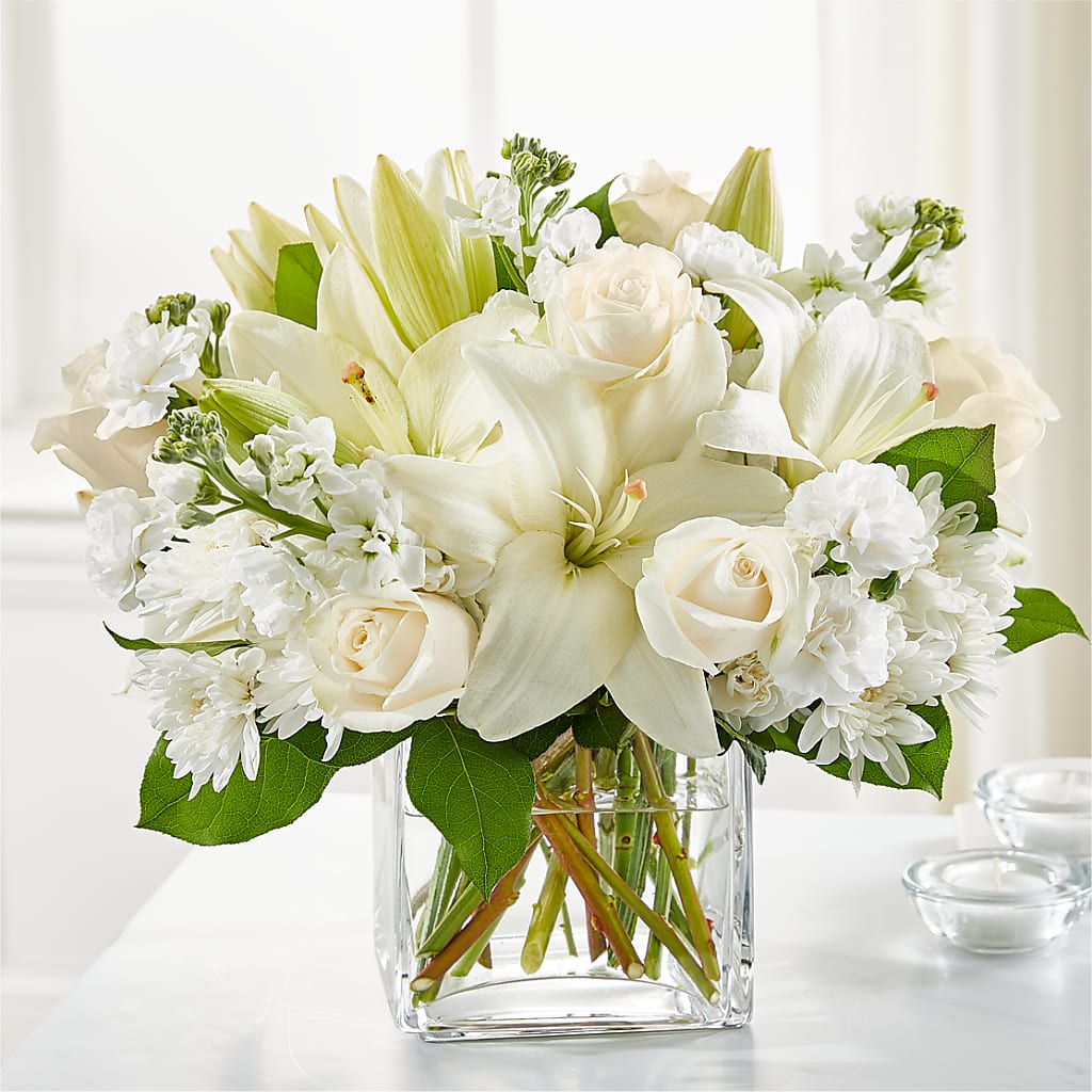 Gentle Breeze Bouquet – TAYLOR'S MERCANTILE, Sewanee TN