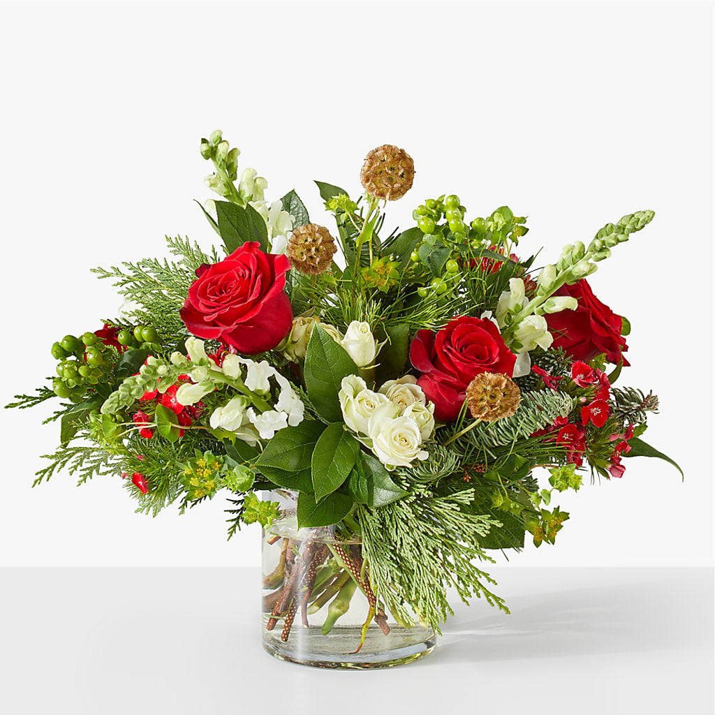 Deck the Halls Bouquet – TAYLOR'S MERCANTILE, Sewanee TN