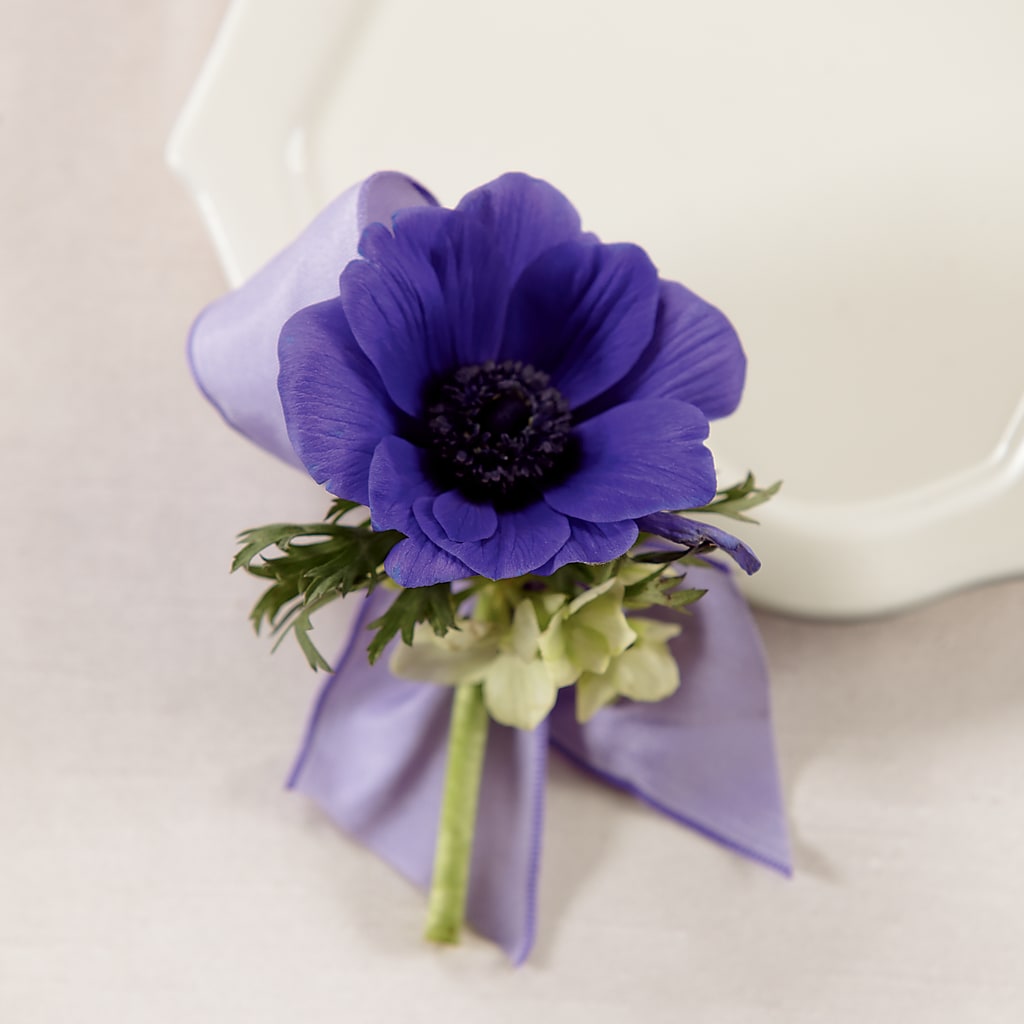 Purple Passion Boutonniere – TAYLOR'S MERCANTILE, Sewanee TN