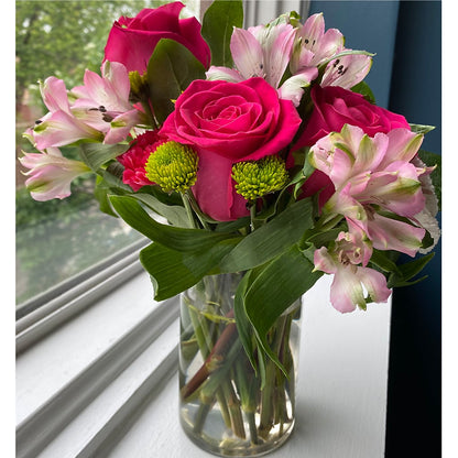 Sweet & Pretty Bouquet – TAYLOR'S MERCANTILE, Sewanee TN