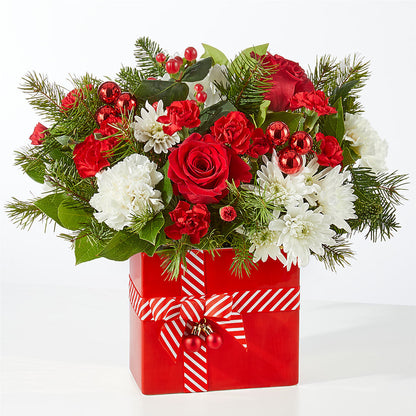 Presents Under the Tree Bouquet – TAYLOR'S MERCANTILE, Sewanee TN