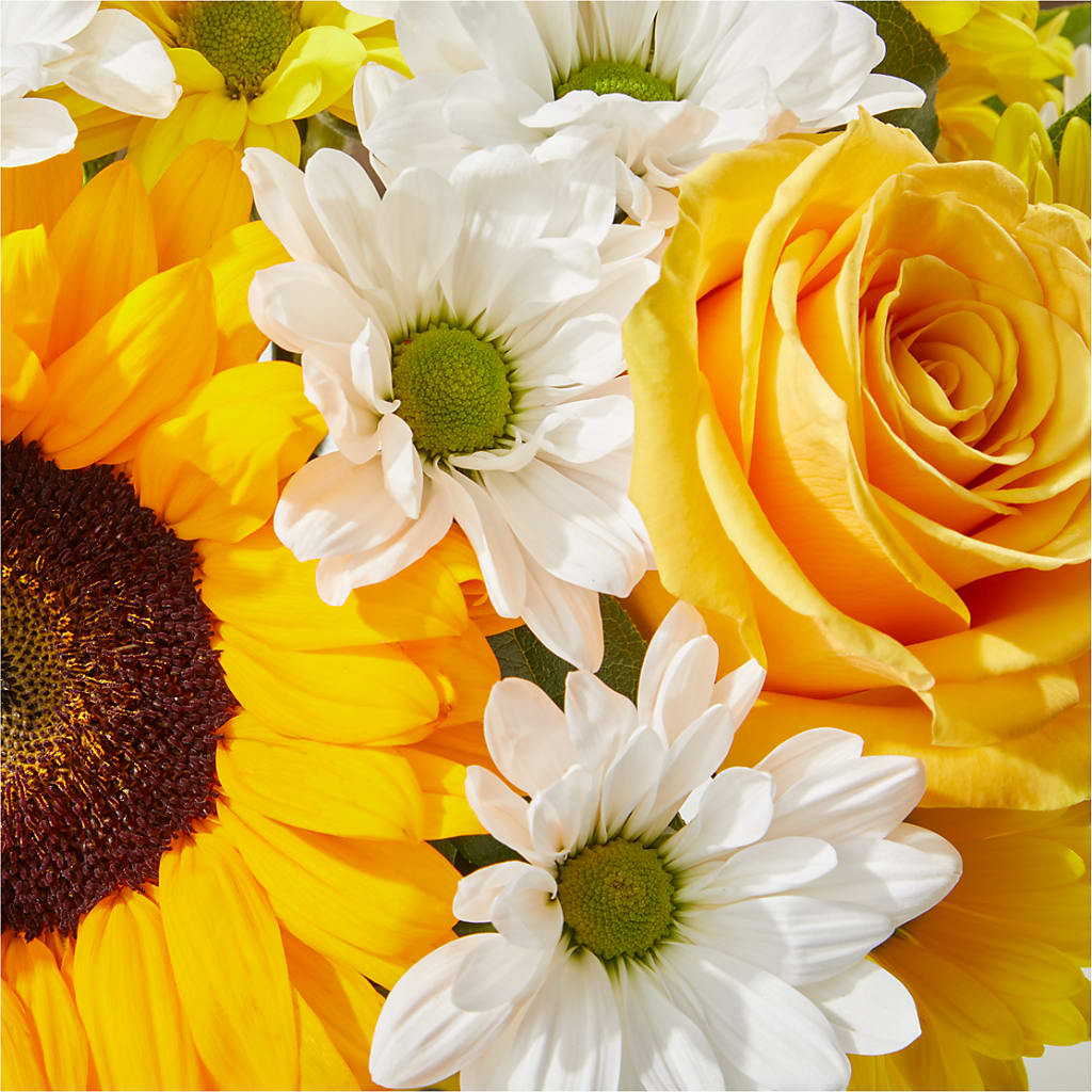 Be Happy Bouquet – TAYLOR'S MERCANTILE, Sewanee TN