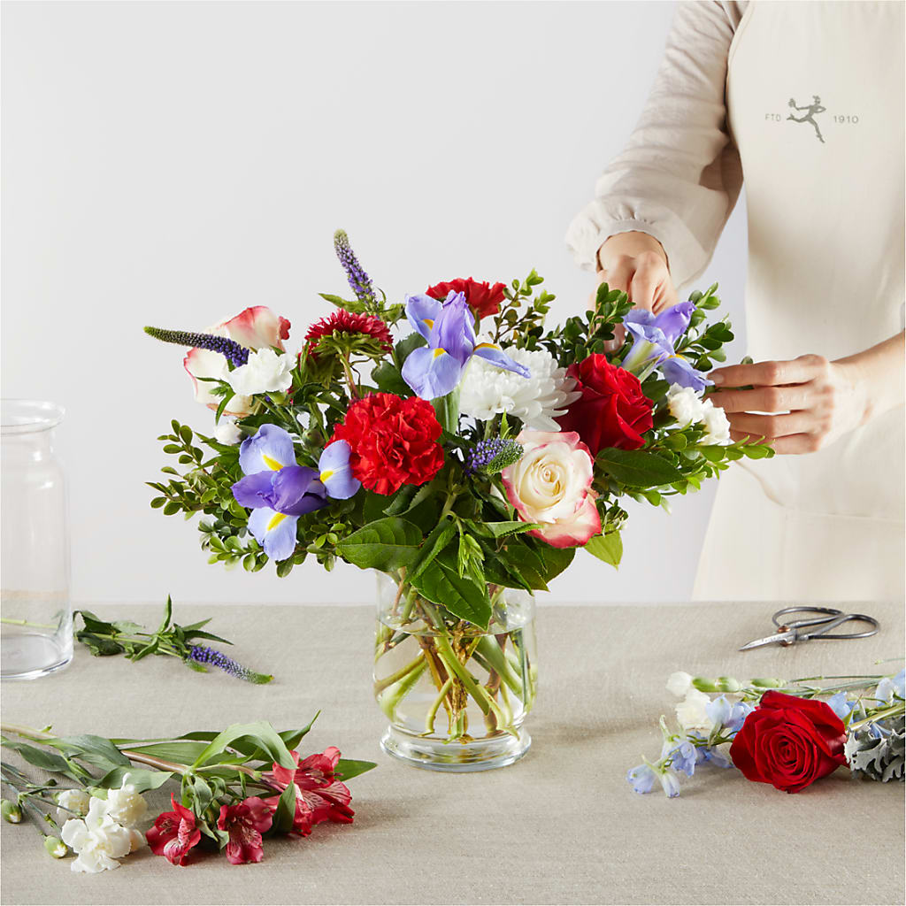 Star Spangled - A Florist Original – TAYLOR'S MERCANTILE, Sewanee TN