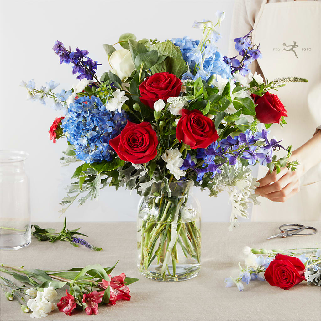 Star Spangled - A Florist Original – TAYLOR'S MERCANTILE, Sewanee TN