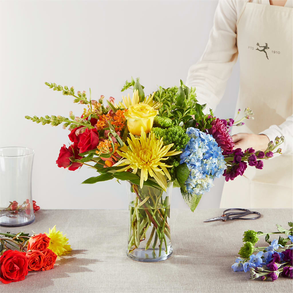 Summer Spectra - A Florist Original – TAYLOR'S MERCANTILE, Sewanee TN