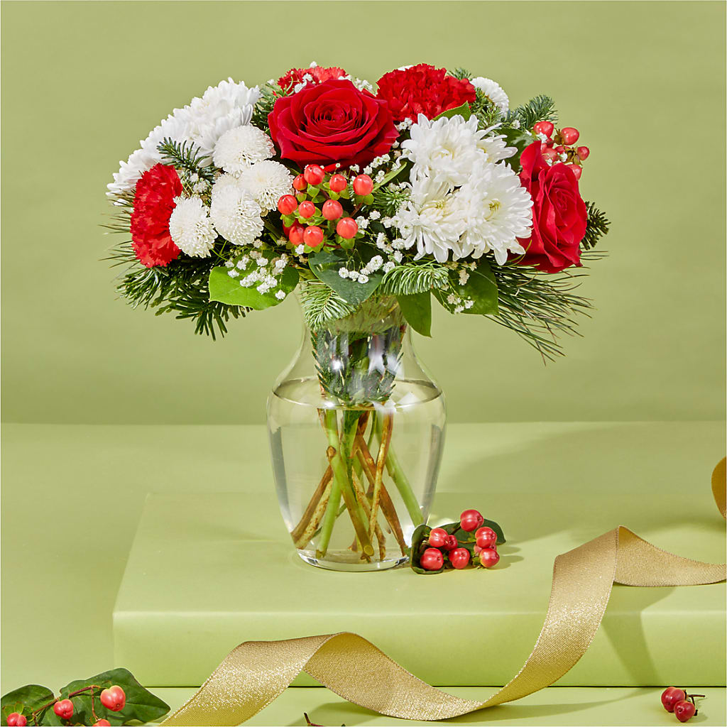 Chance of Flurries Bouquet – TAYLOR'S MERCANTILE, Sewanee TN