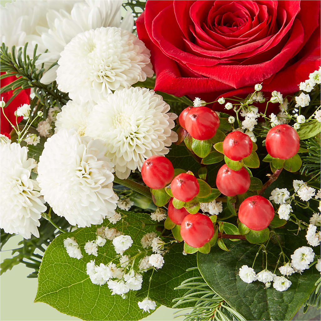Chance of Flurries Bouquet – TAYLOR'S MERCANTILE, Sewanee TN