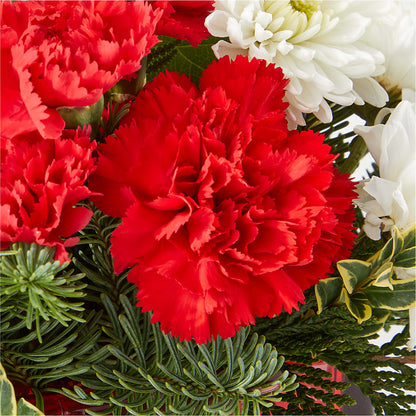 Christmas Market Bouquet – TAYLOR'S MERCANTILE, Sewanee TN